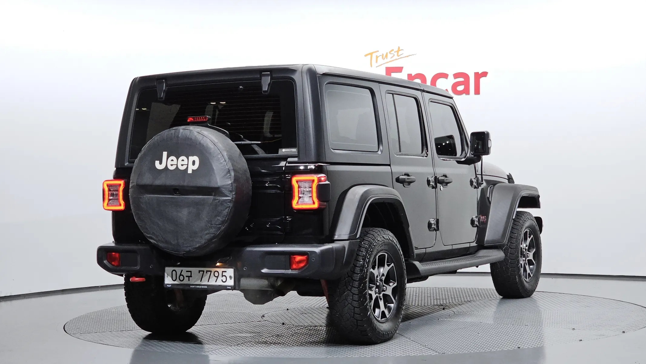 Jeep (JL) 2.0 4 2018 2/33