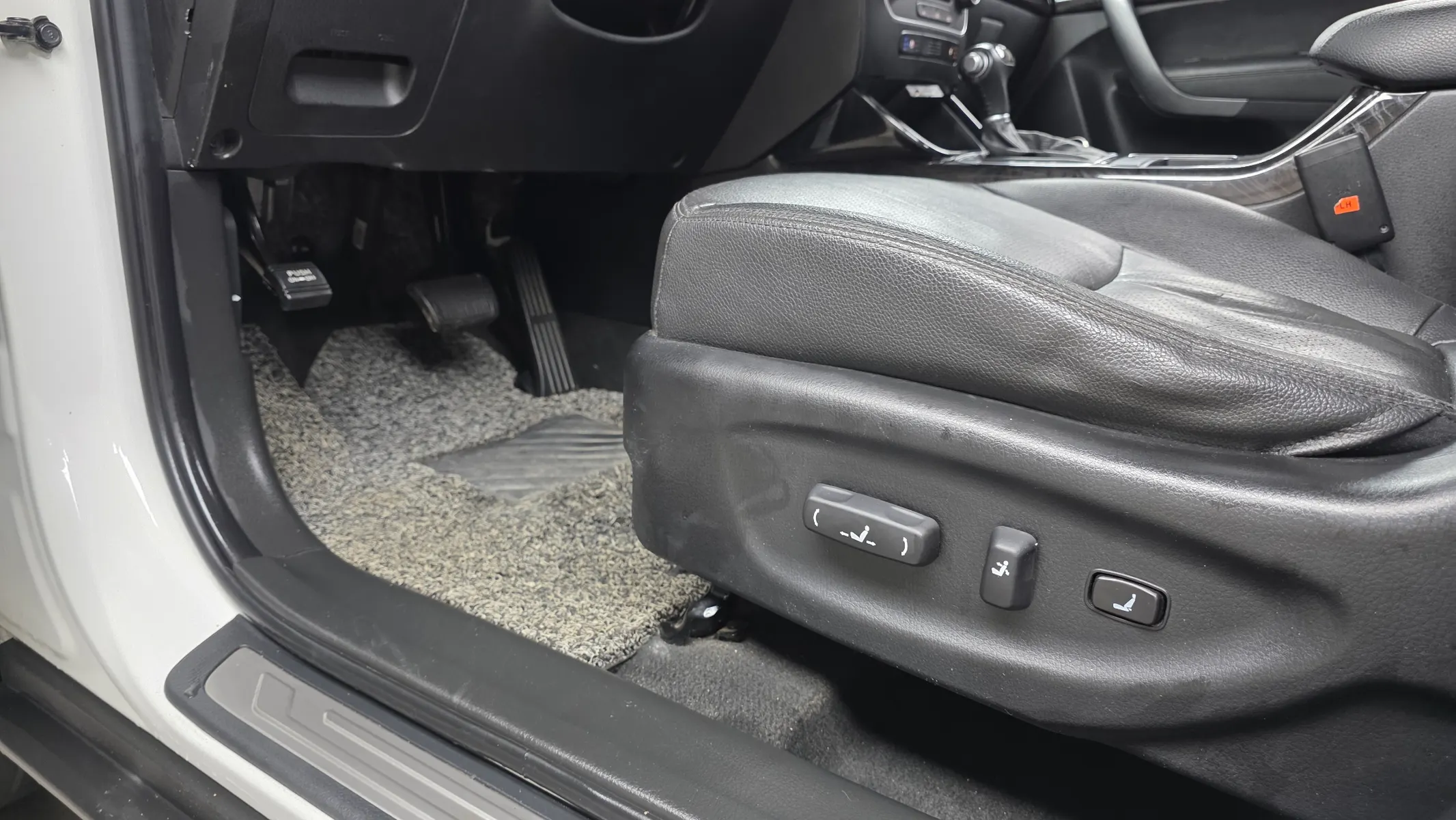 Kia R 2.0 2WD 2013 31/32