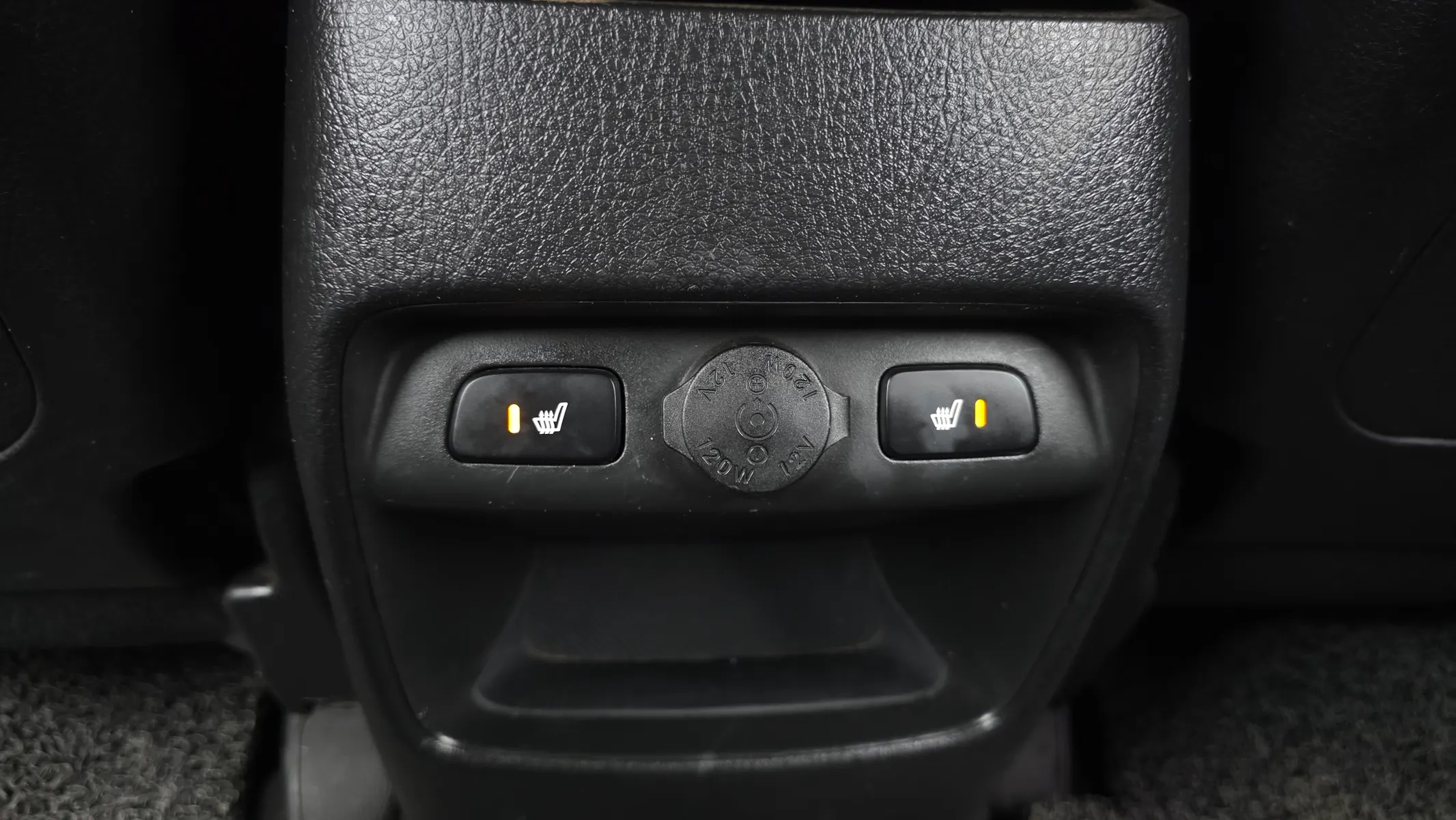 Kia R 2.0 2WD 2013 32/32
