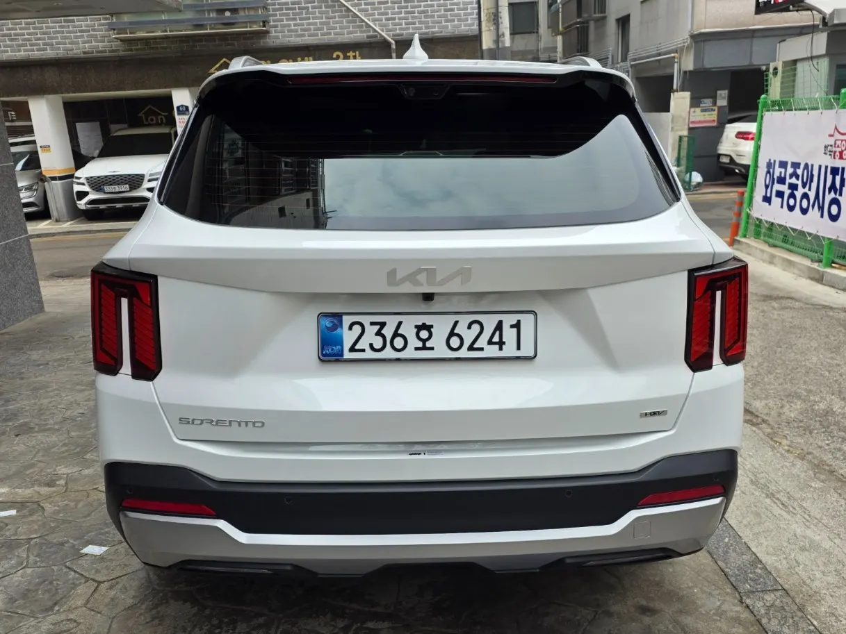 Kia 4 HEV 1.6 2WD 2026 3/5