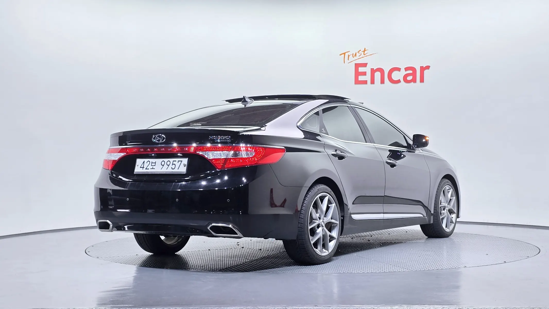 Hyundai Grandeur HG HG220 2015 2/21