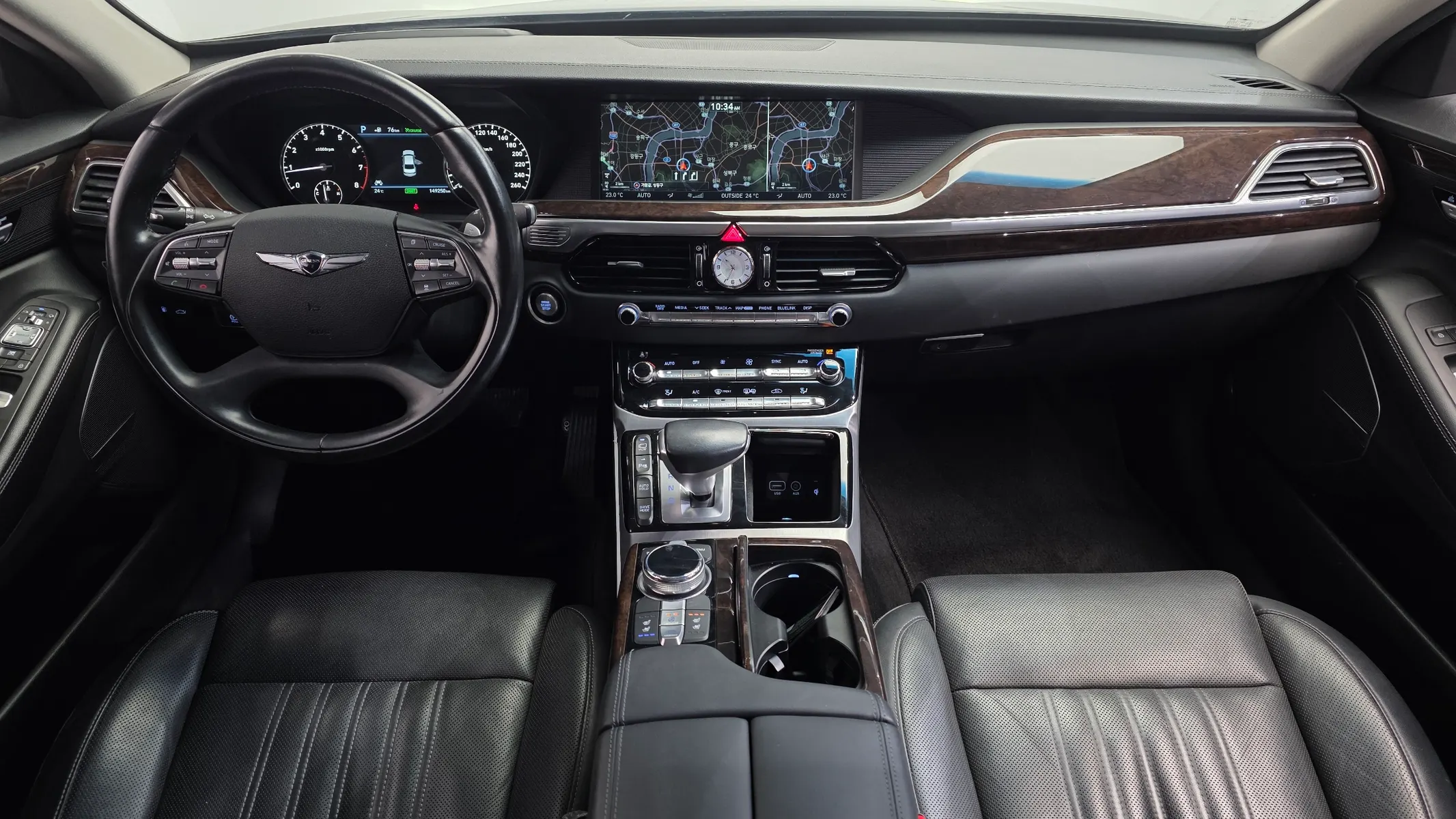 Genesis EQ900 3.8 GDI AWD 2016 4/5