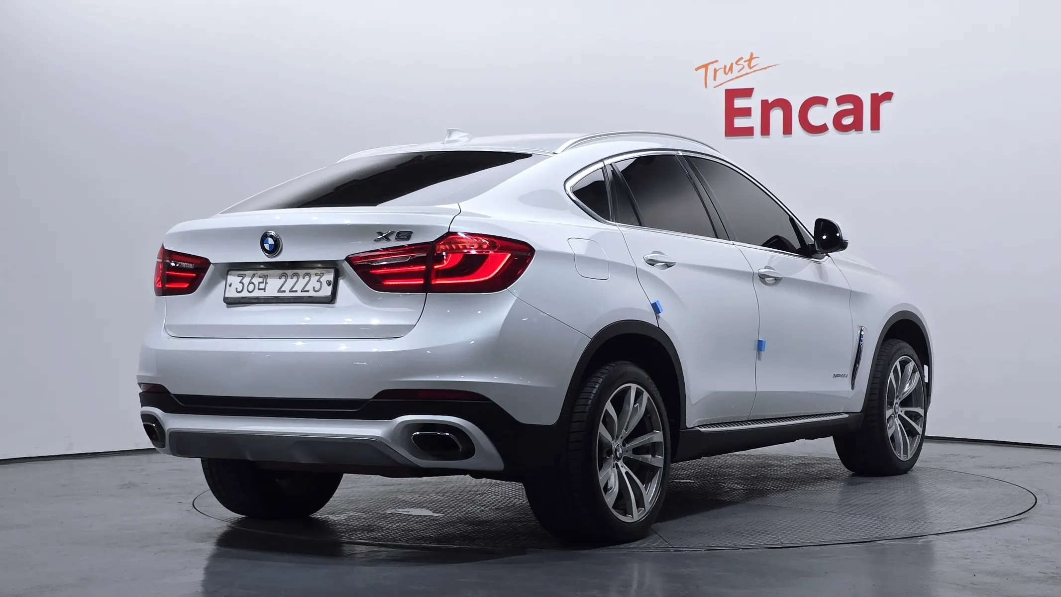 BMW X6 (F16) xDrive 30d 2017 2/36