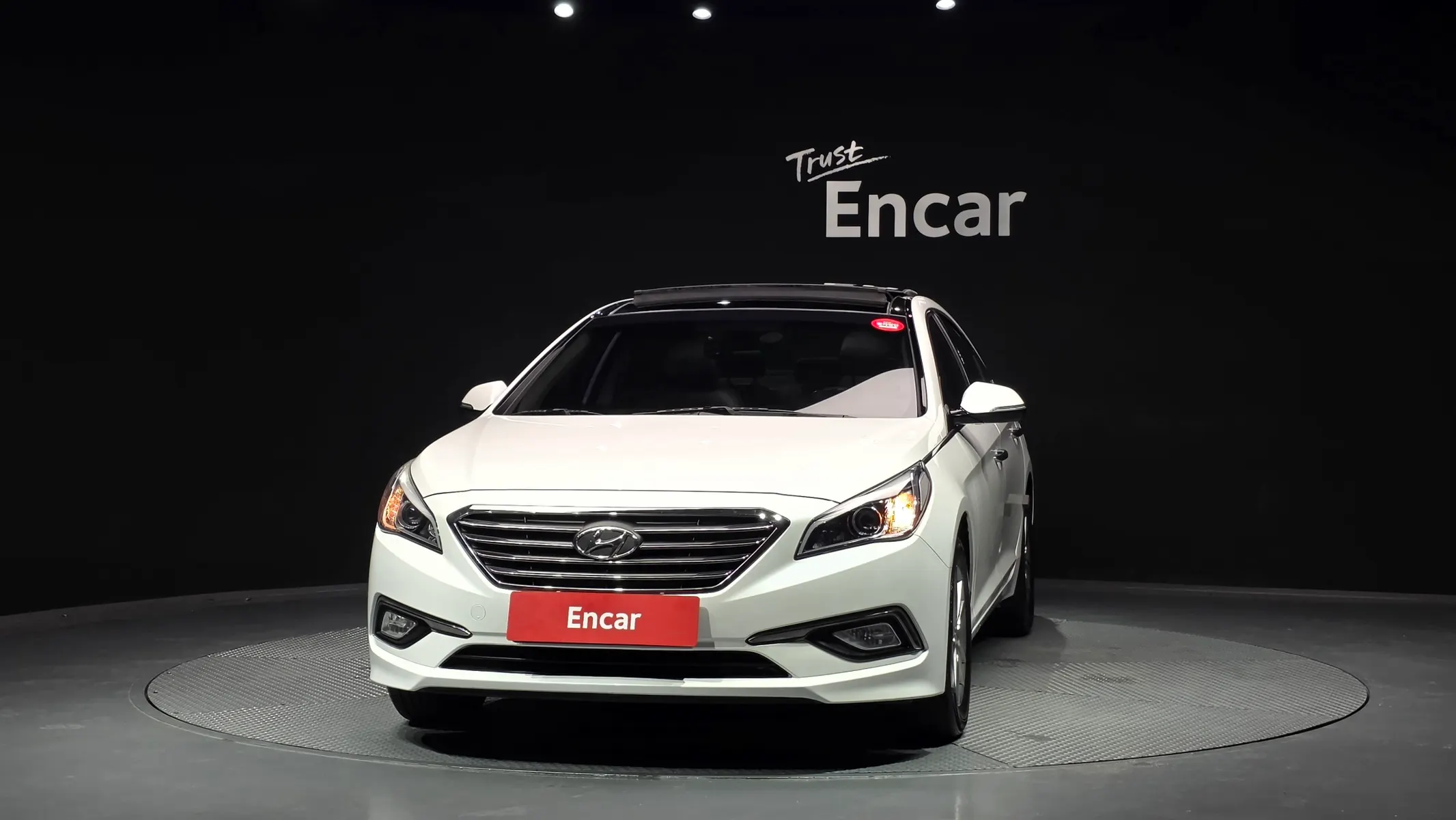 Hyundai LF LPI 2015 2/5