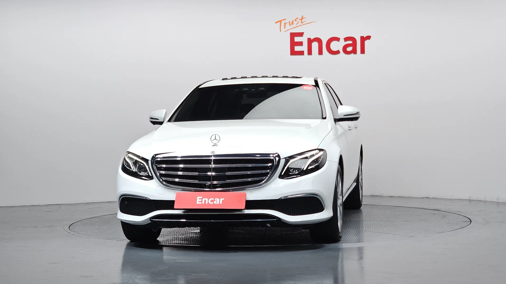 Mercedes-Benz E-Class W213 E300 4MATIC 2020 3/33
