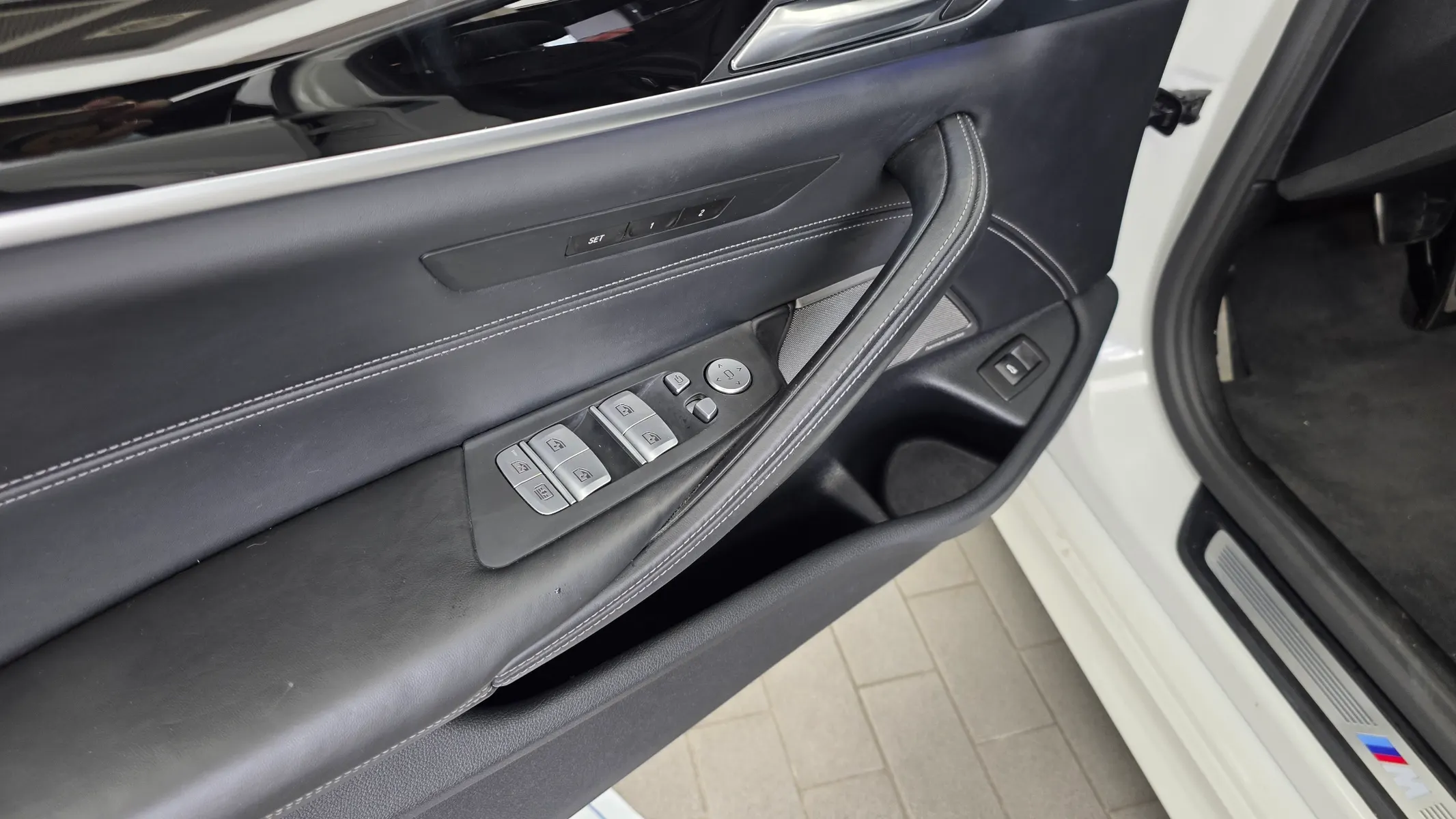 BMW 5 Series (G30) 520d M 2020 35/36