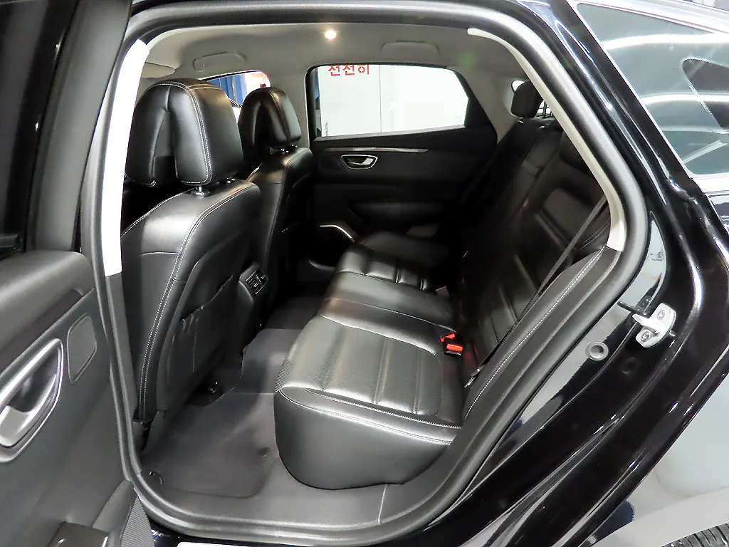 Renault Korea SM6 2.0 LPe LE () 2019 4/5