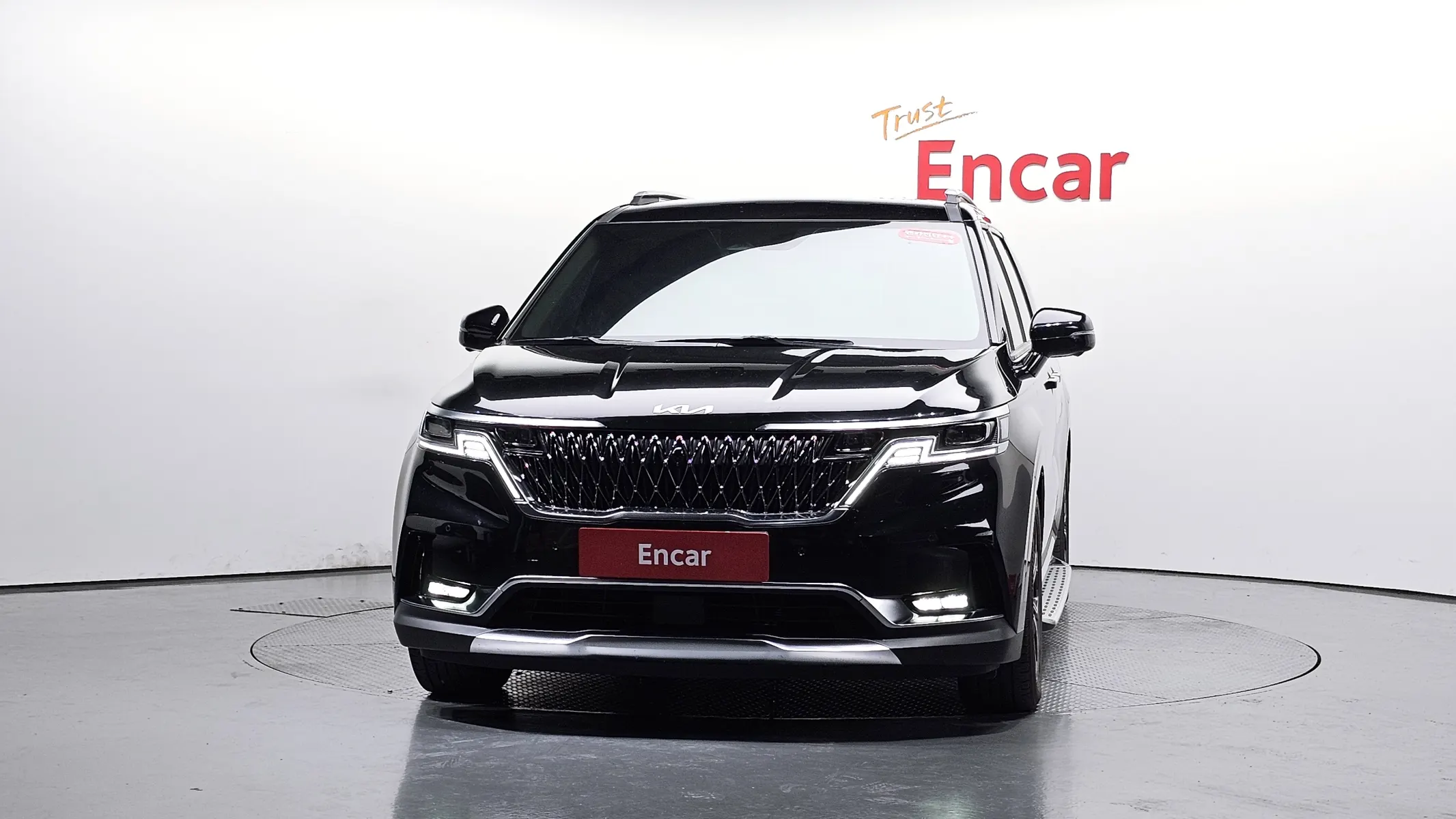 Kia Carnival 7 2021 2/5