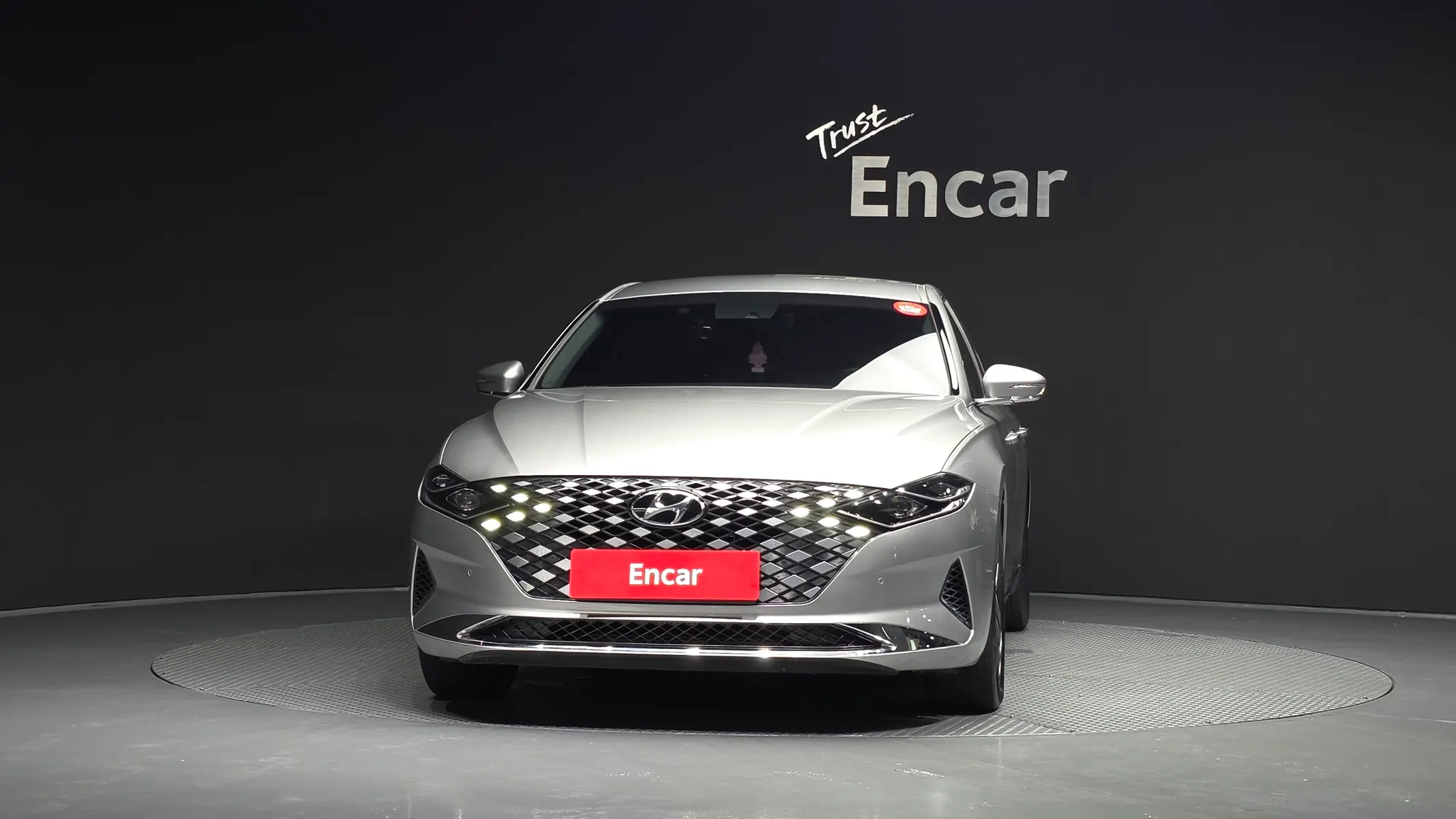 Hyundai IG 3.0 LPi () 2021 2/5