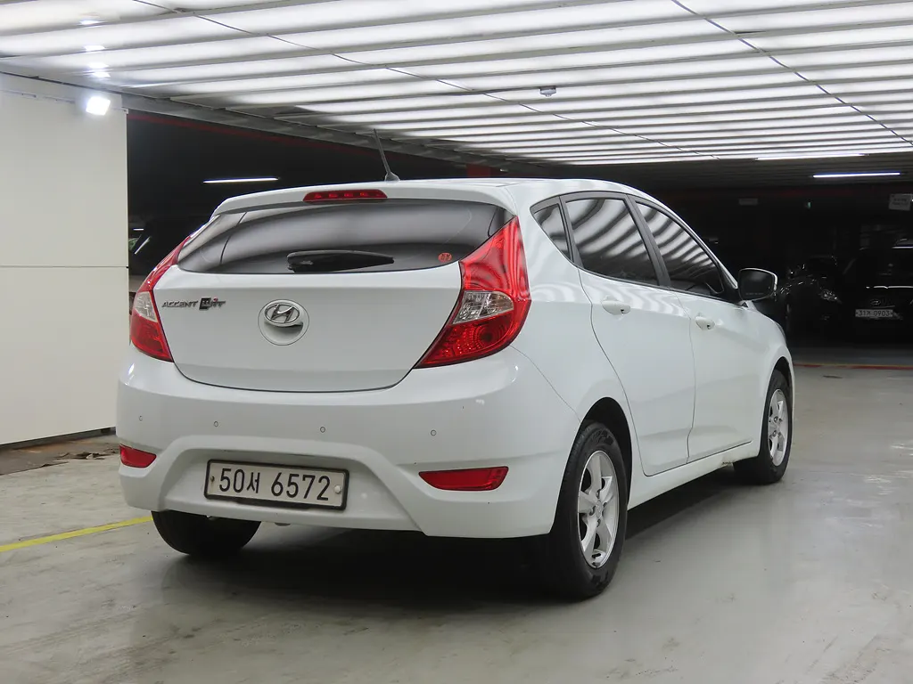 Hyundai () 1.6 VGT 2014 3/5