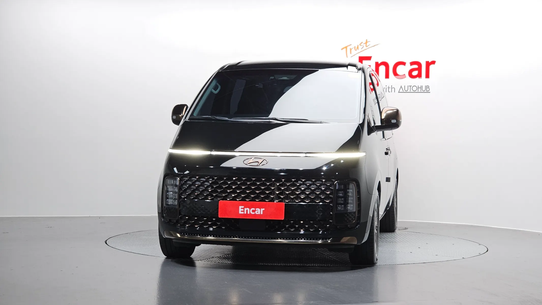 Hyundai Staria 9 2024 3/32