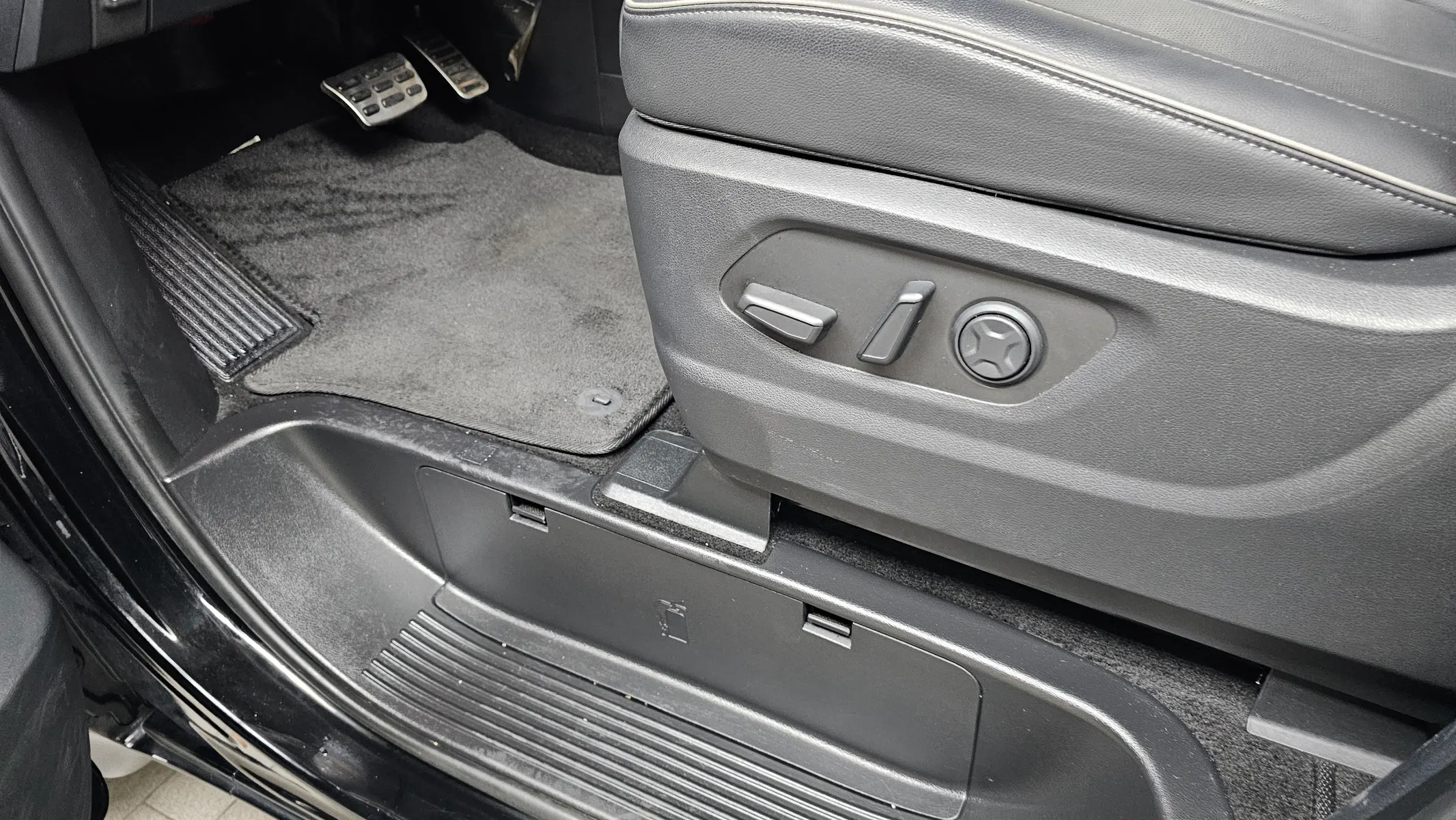 Hyundai Staria 9 2024 31/32