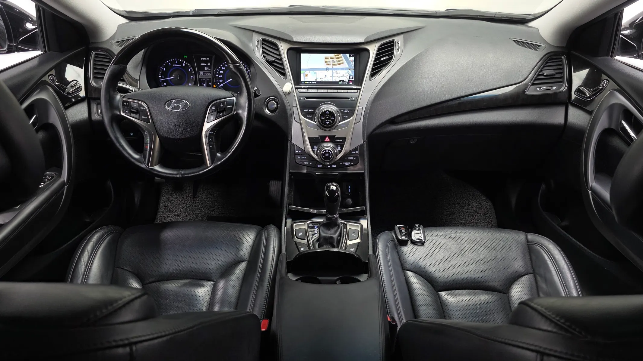 Hyundai Grandeur HG HG240 2013 4/5