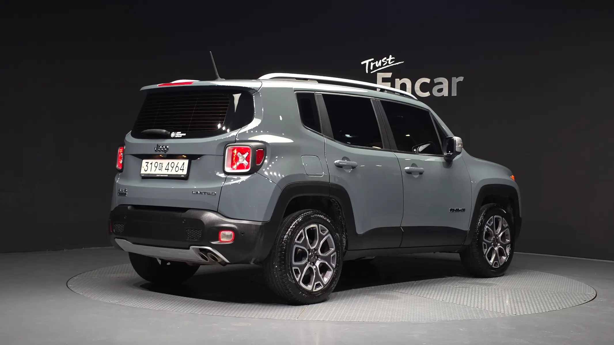 Jeep 레니게이드 2.0 AWD 2016 2/32