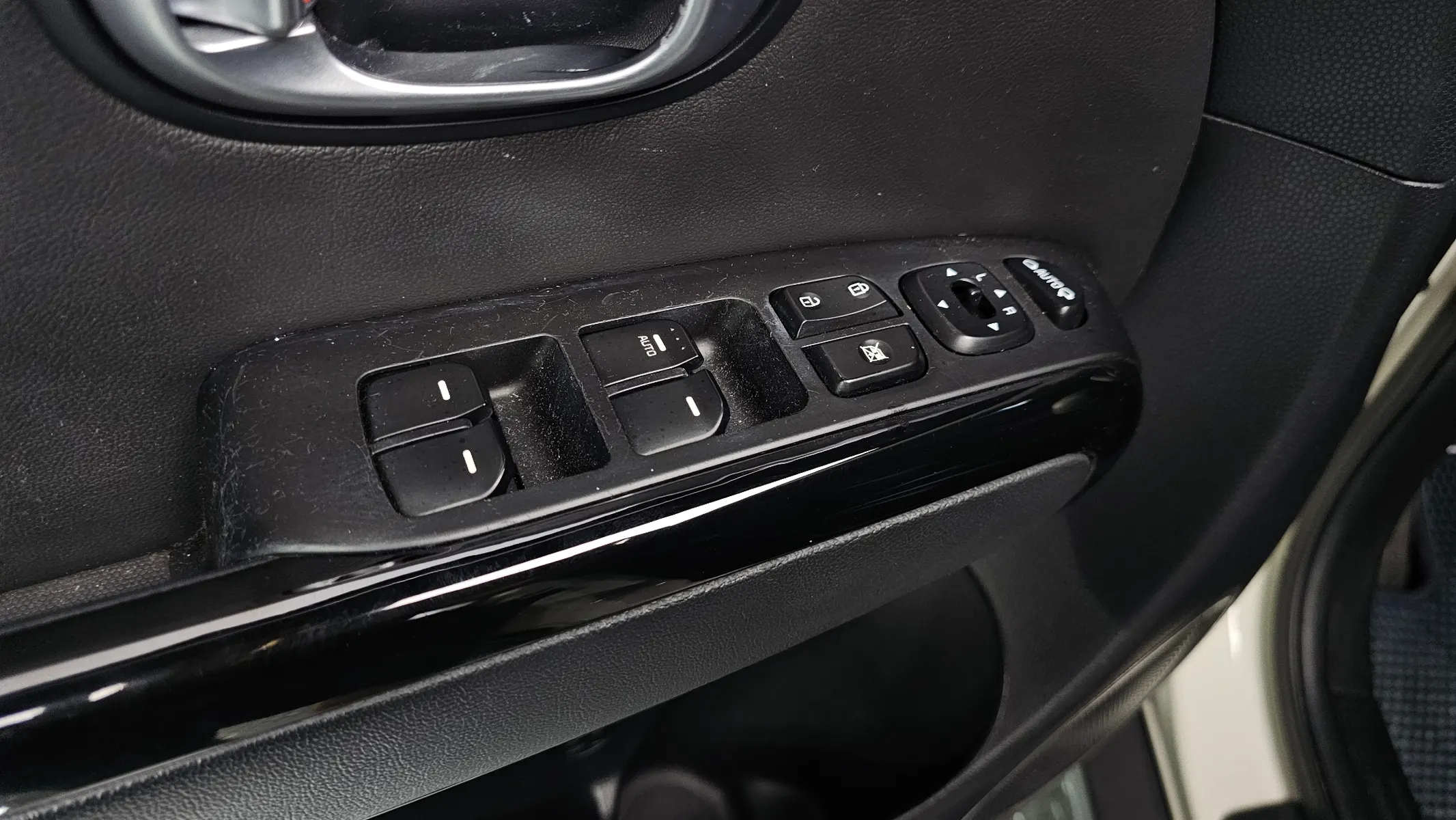 Kia 쏘울 1.6 GDi 2013 30/31