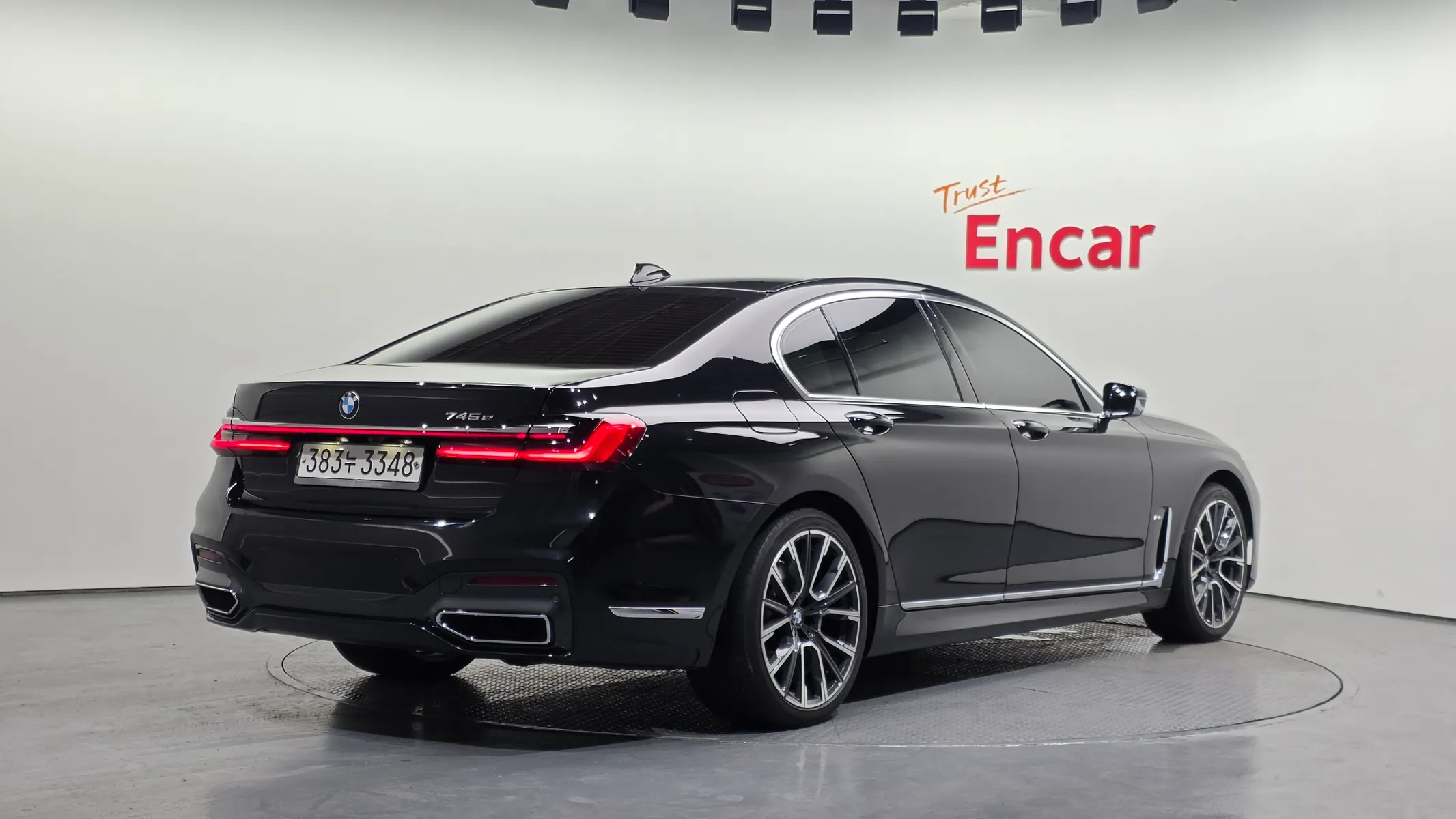 BMW 7 Series (G11) 745e i M 2020 2/21