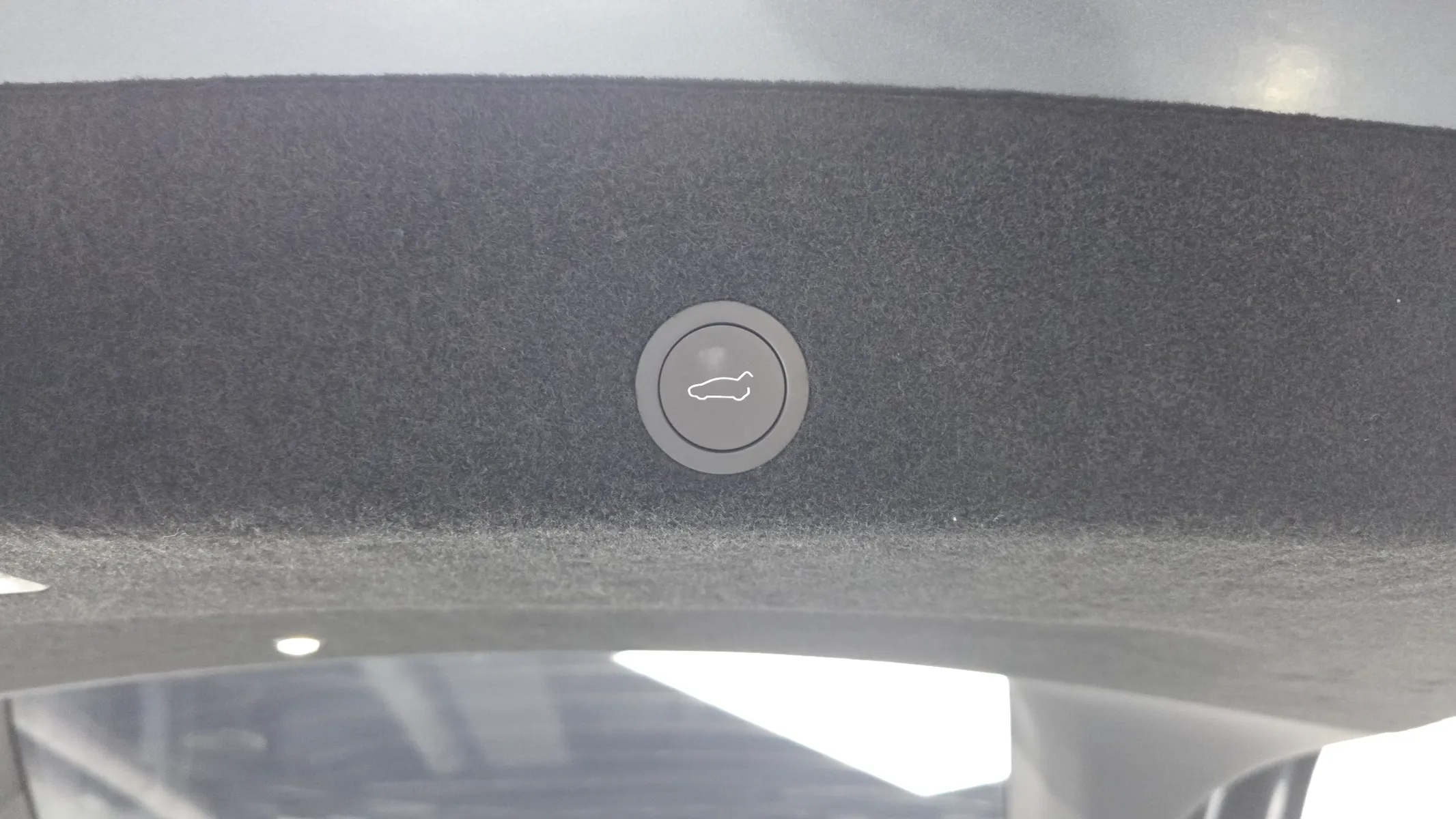 Tesla Y L AWD 2026 31/32
