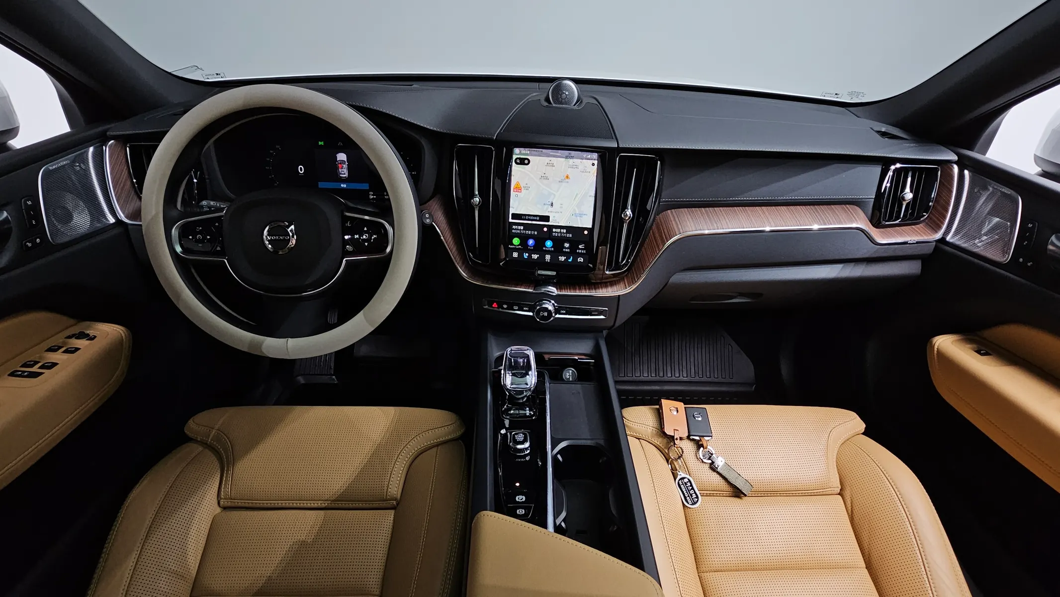 Volvo XC60 2 T8 2024 4/5