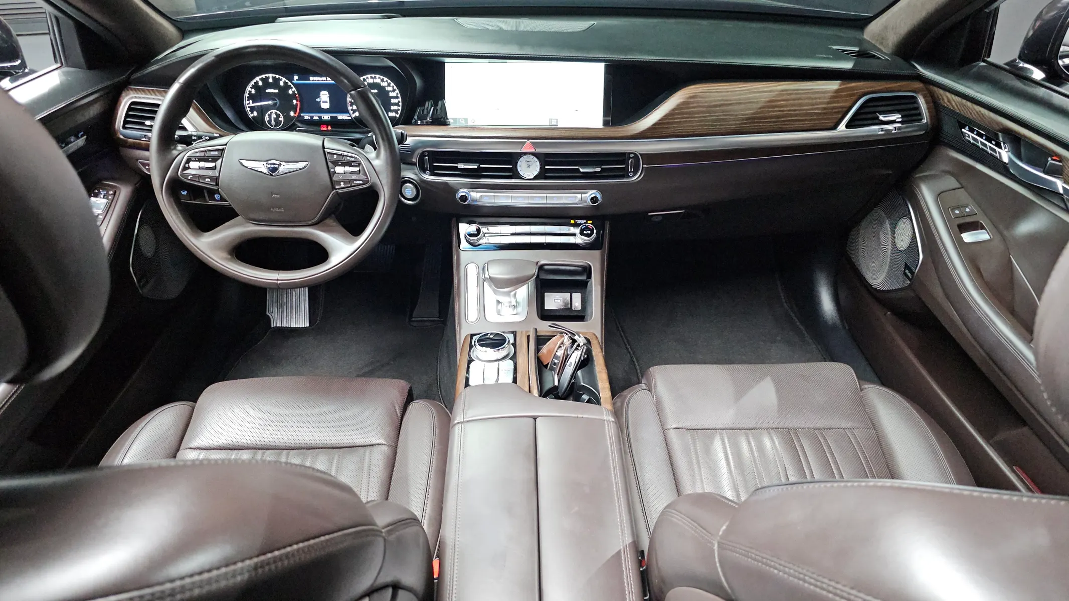 Genesis G90 3.8 AWD 2020 4/5