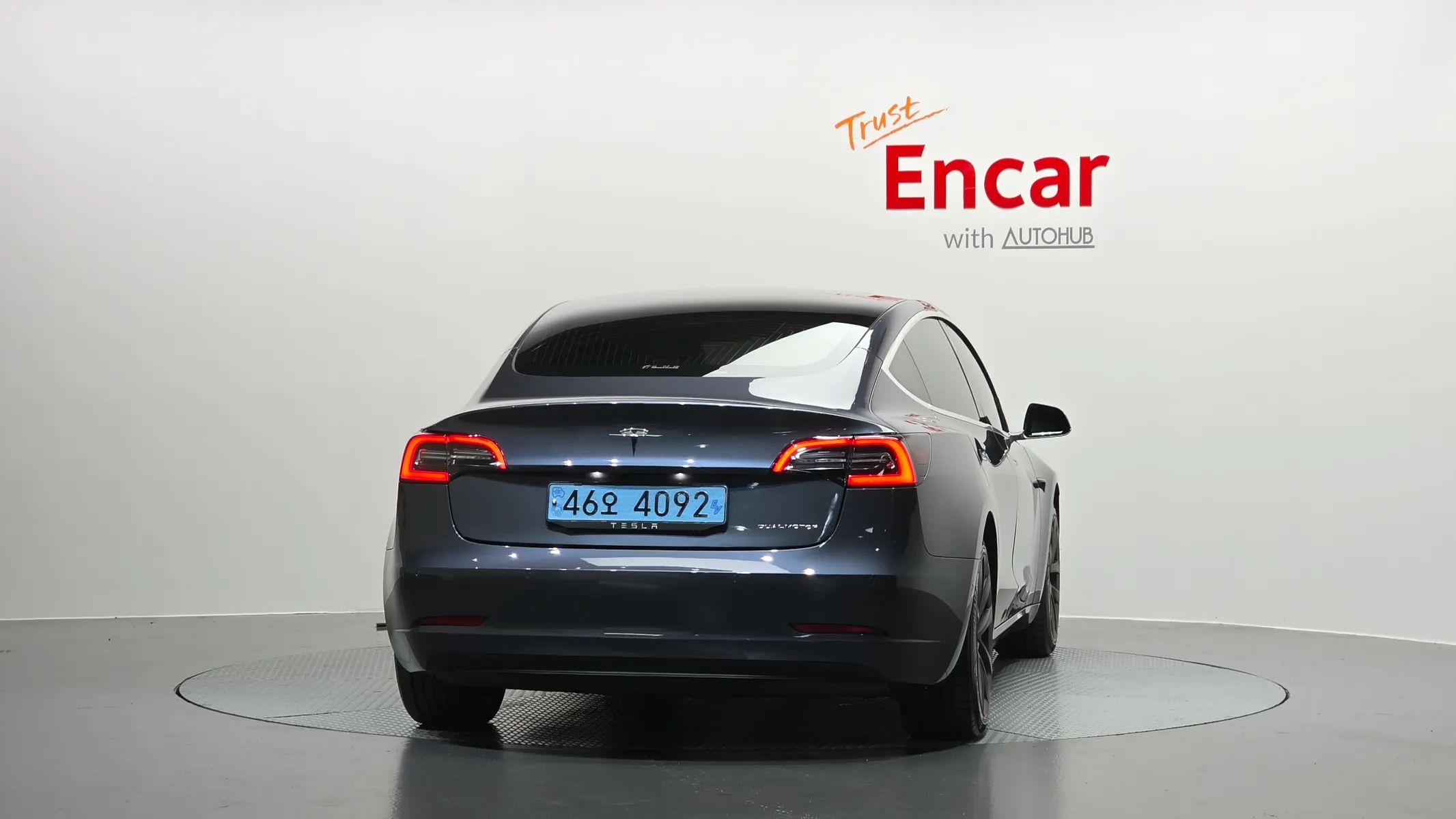 Tesla 3 AWD 2020 3/5