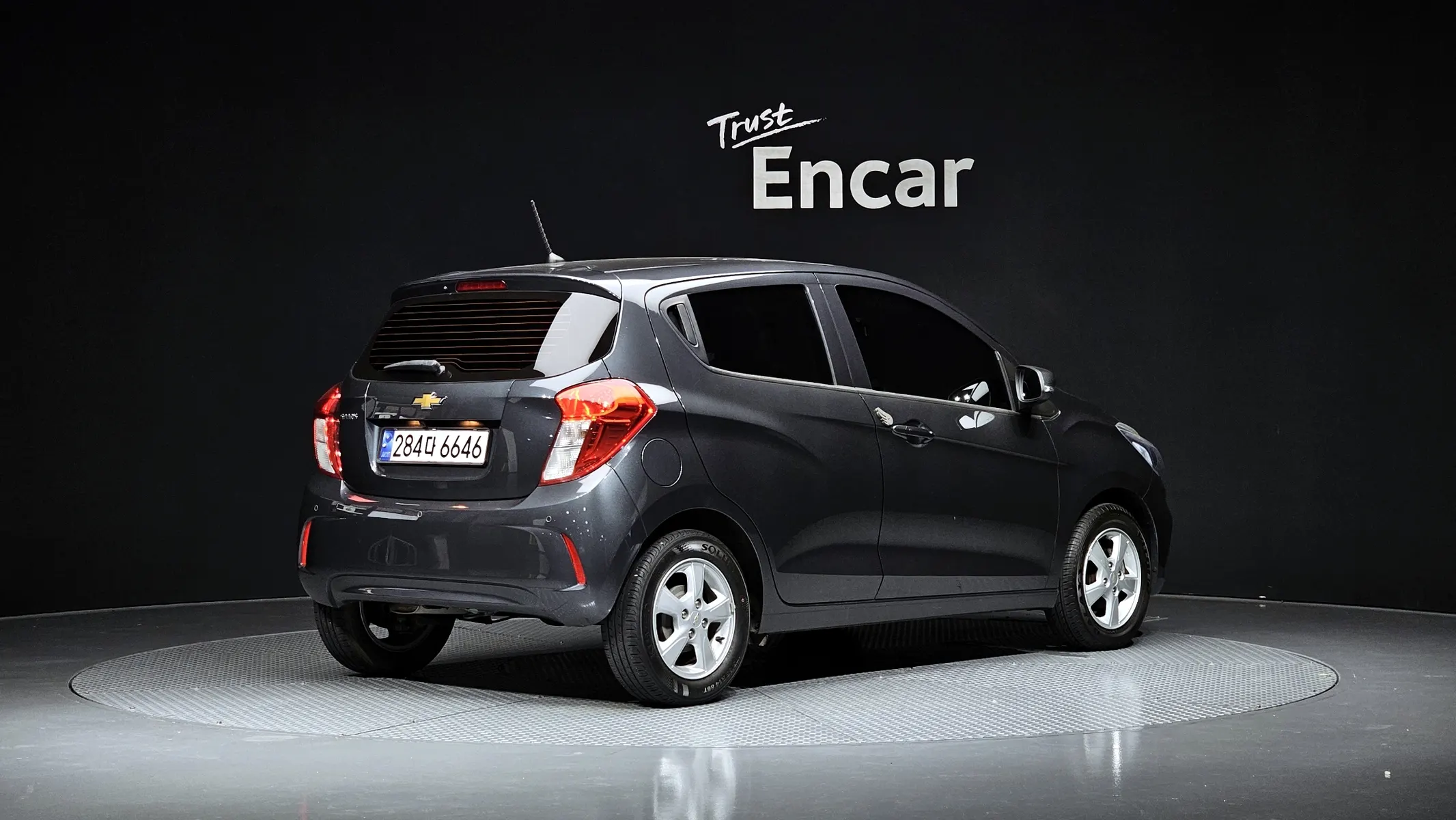 Chevrolet Spark LT 2021 2/36