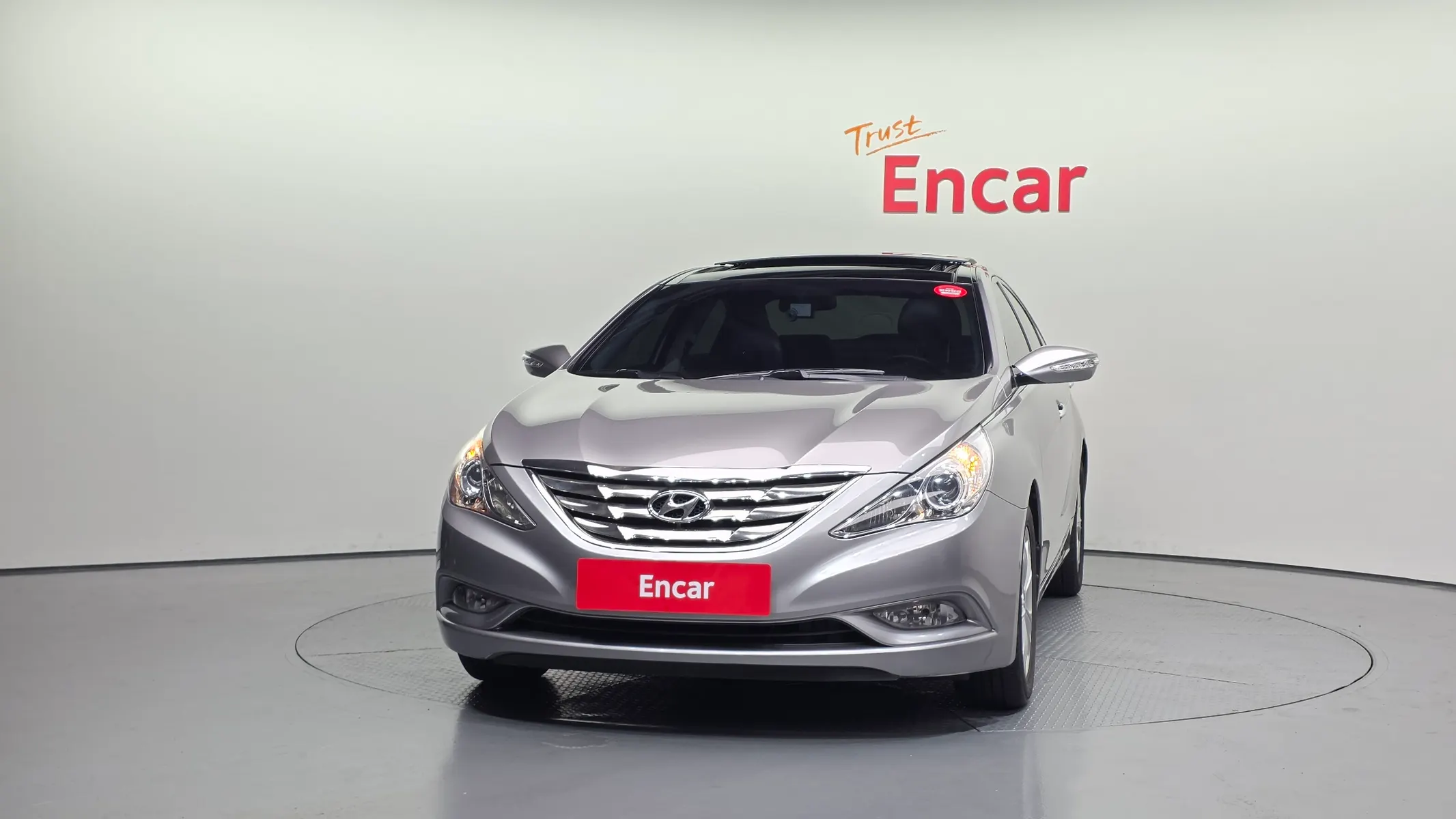 Hyundai YF LPI () 2010 2/5