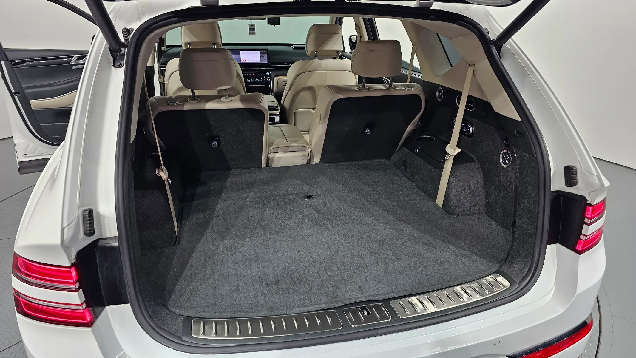 Genesis GV80 2.5T 2WD 2023 35/36