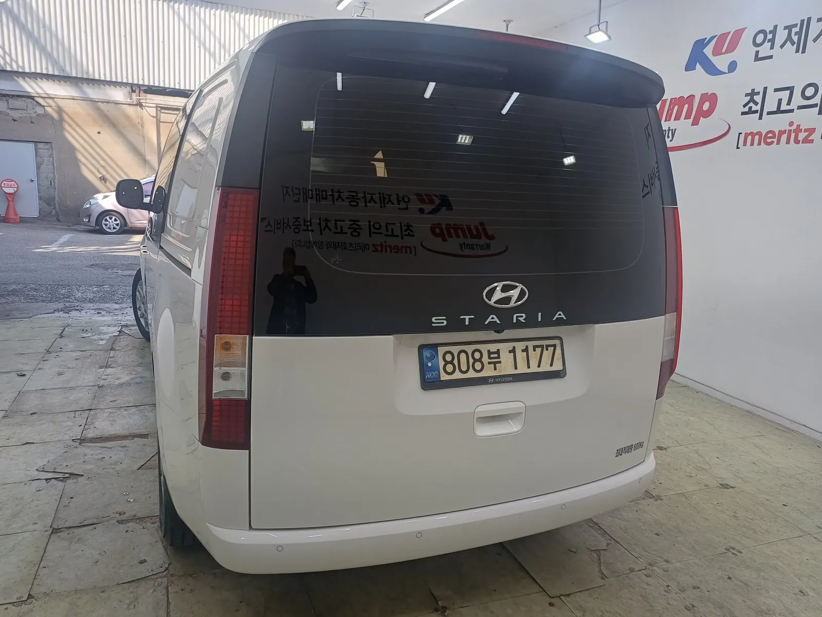 Hyundai Staria 5 2022 3/5