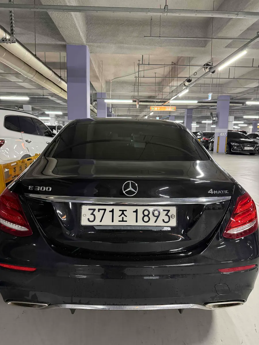 Mercedes-Benz E-Class W213 E300 4MATIC AMG Line 2019 3/10