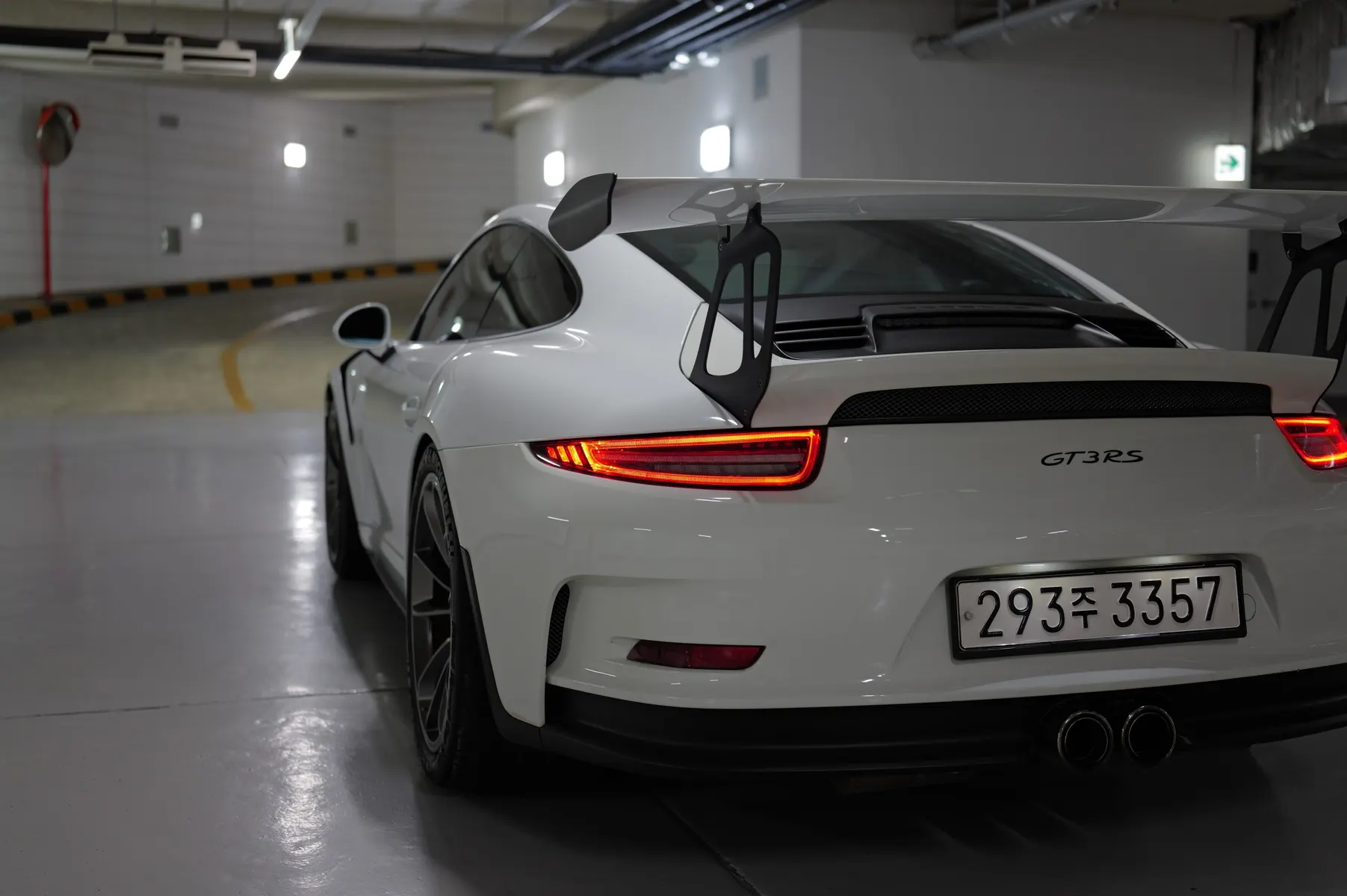 Porsche 911 GT3 RS 2016 2/12
