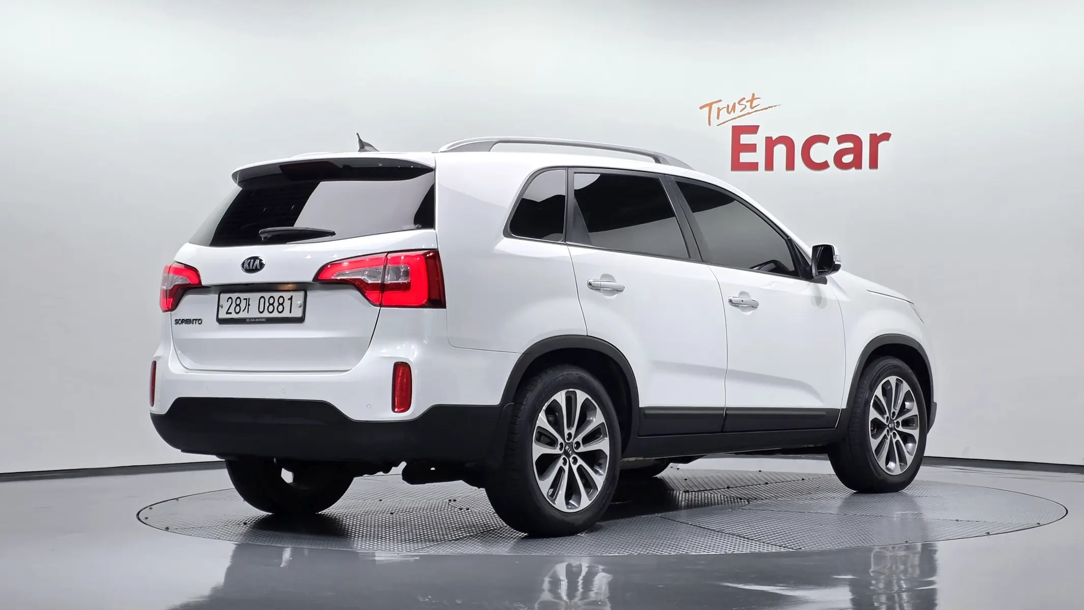 Kia R 2.0 2WD 2013 2/36