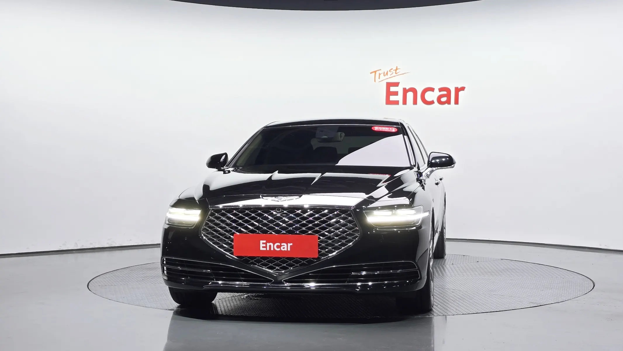 Genesis G90 5.0 AWD 2021 2/5
