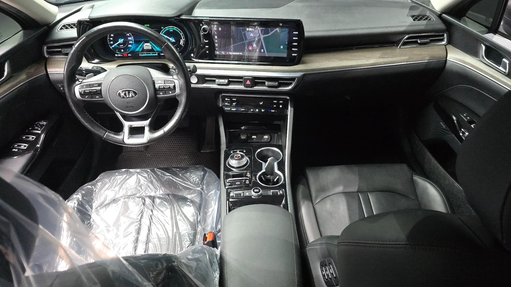 Kia K5 3 2020 4/5