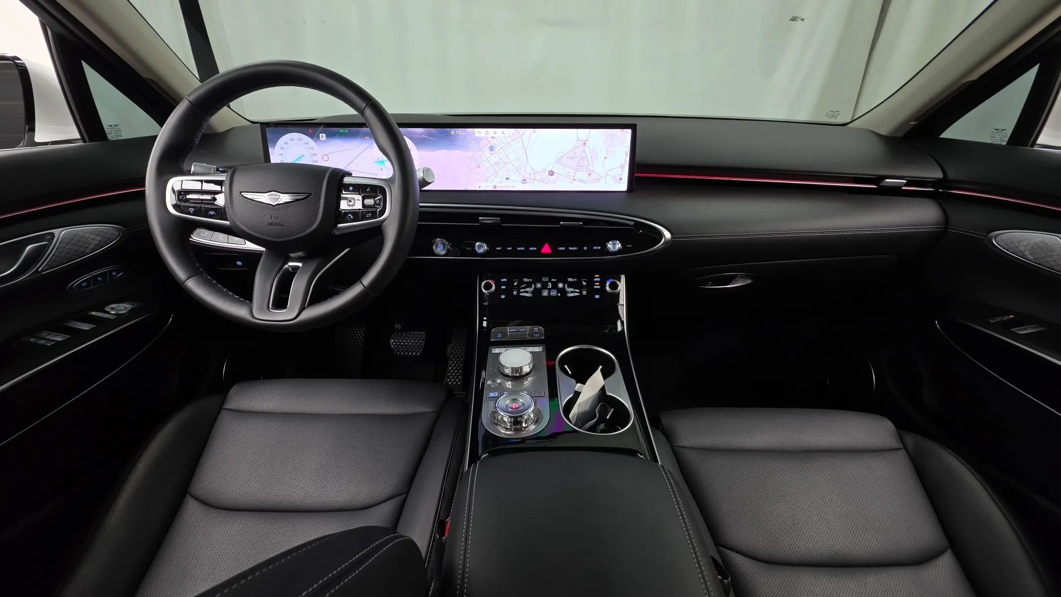 Genesis GV70 2.5T 2WD 2024 4/5
