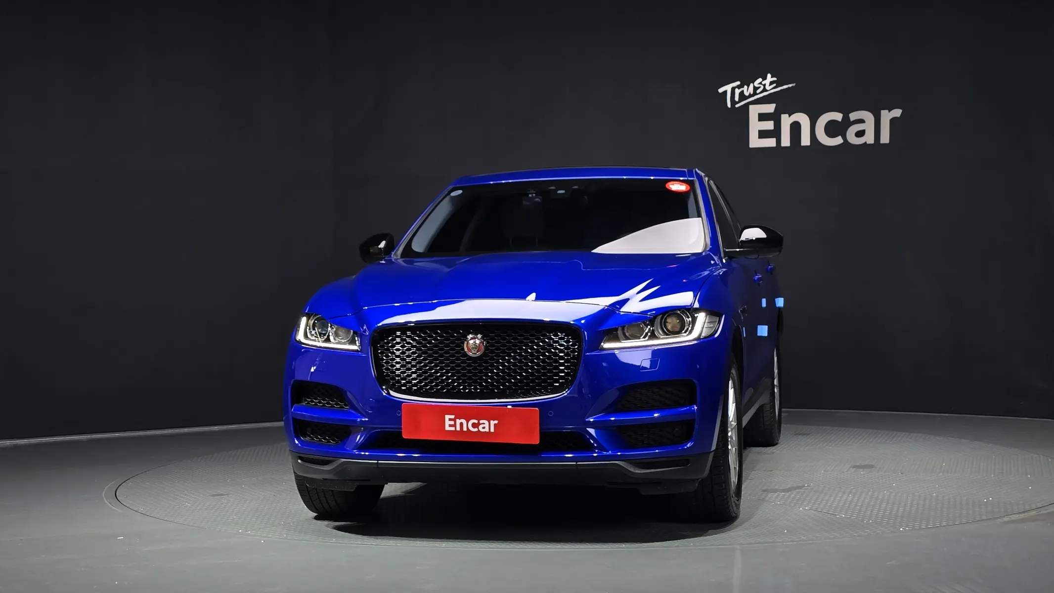 Jaguar F-PACE 20d 2018 2/5