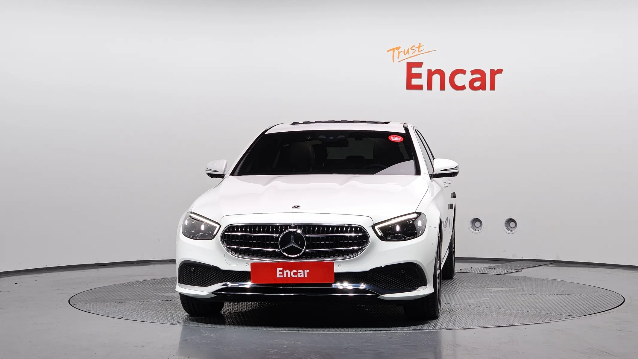 Mercedes-Benz E-Class W213 E350 4MATIC 2021 3/32