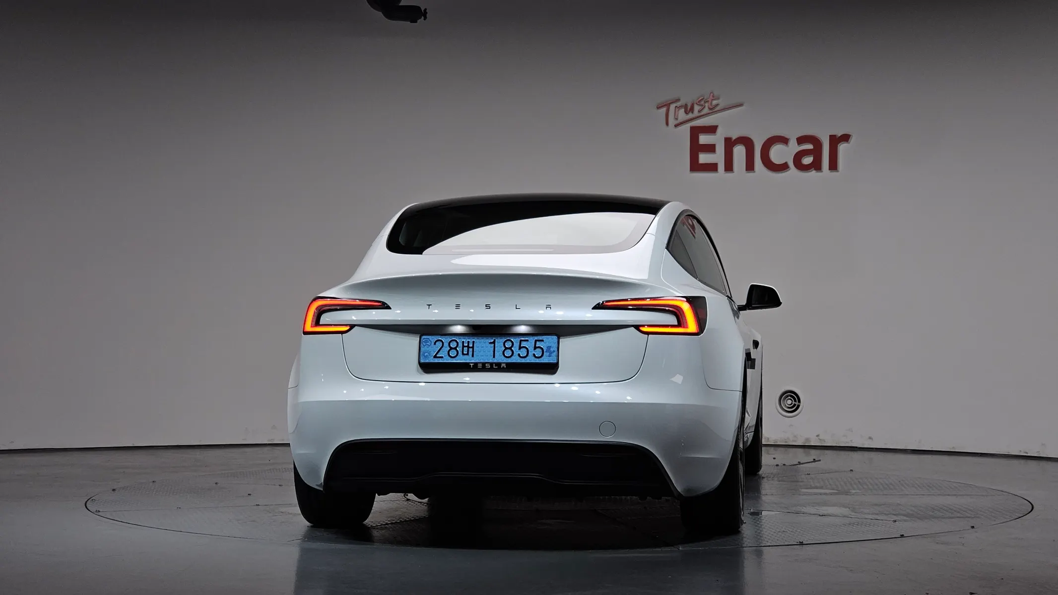 Tesla 3 RWD 2025 3/5