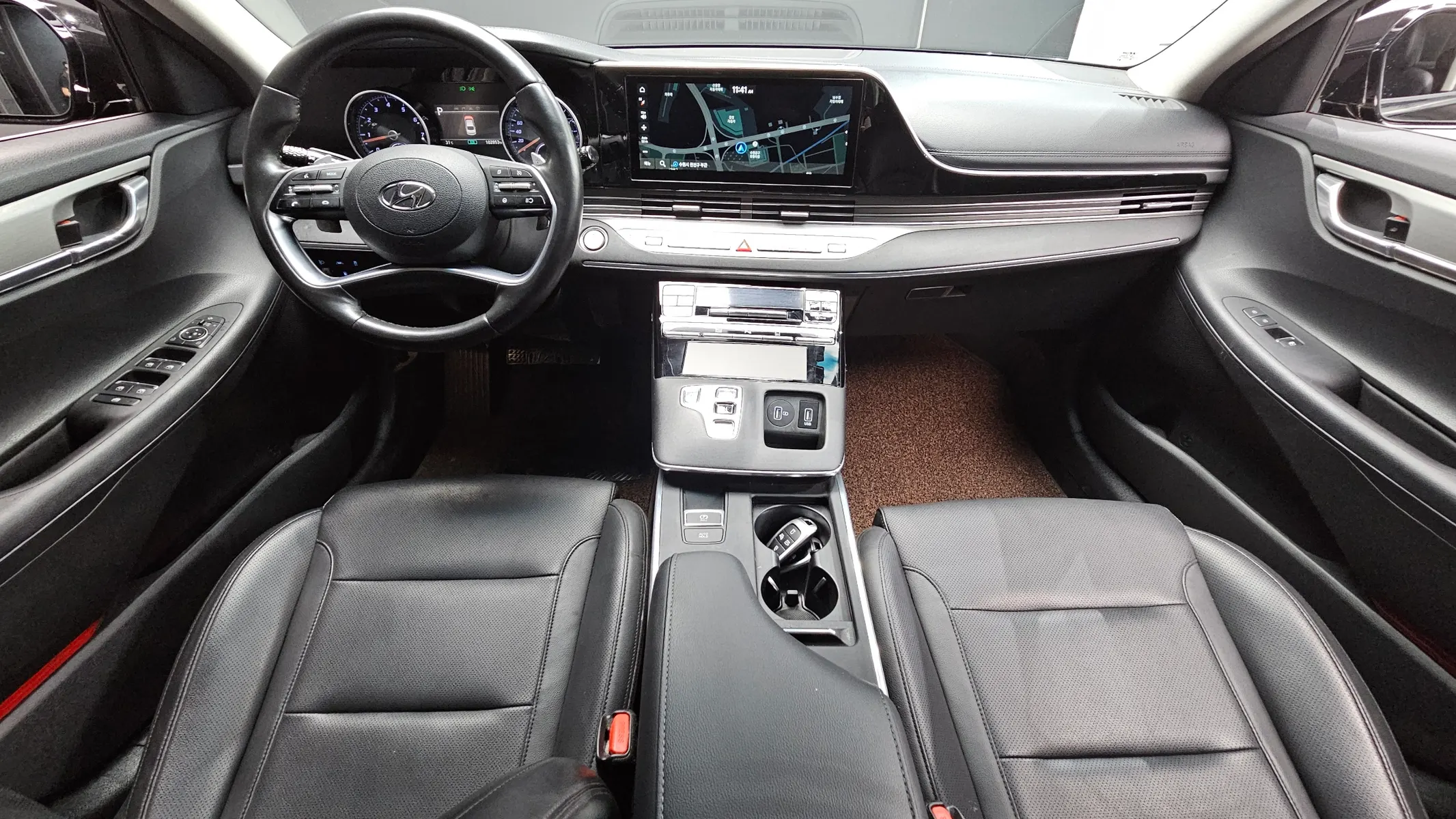 Hyundai IG 3.0 LPi () 2022 4/5