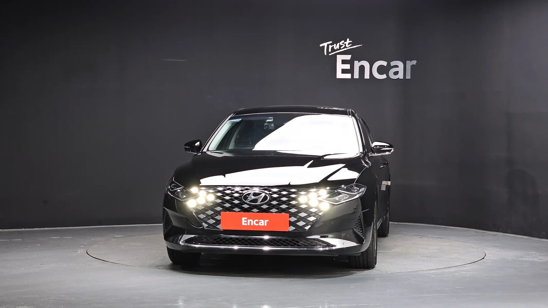 Hyundai IG 3.0 LPi () 2022 2/5