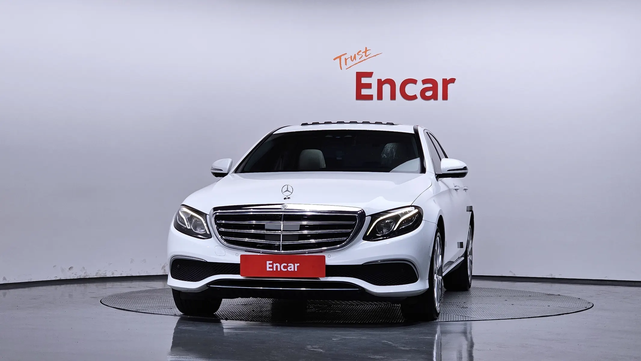 Mercedes-Benz E-Class W213 E300 4MATIC 2019 3/38