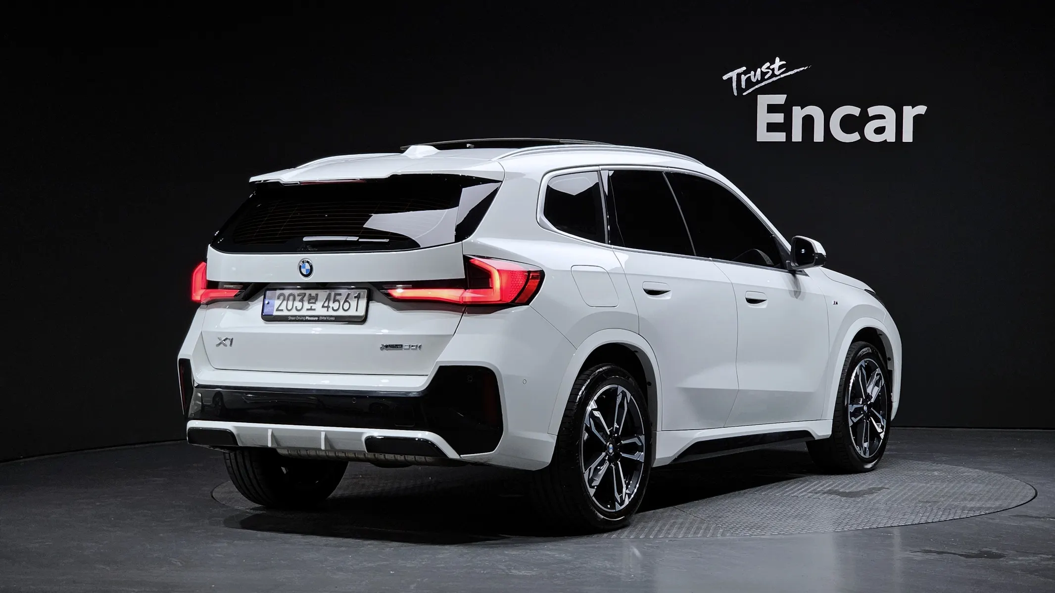BMW X1 (U11) xDrive 20i M 2023 2/34
