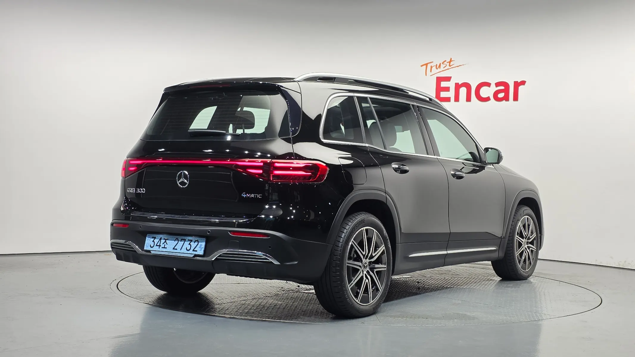 Mercedes-Benz EQB X243 EQB300 4MATIC AMG 2025 2/32