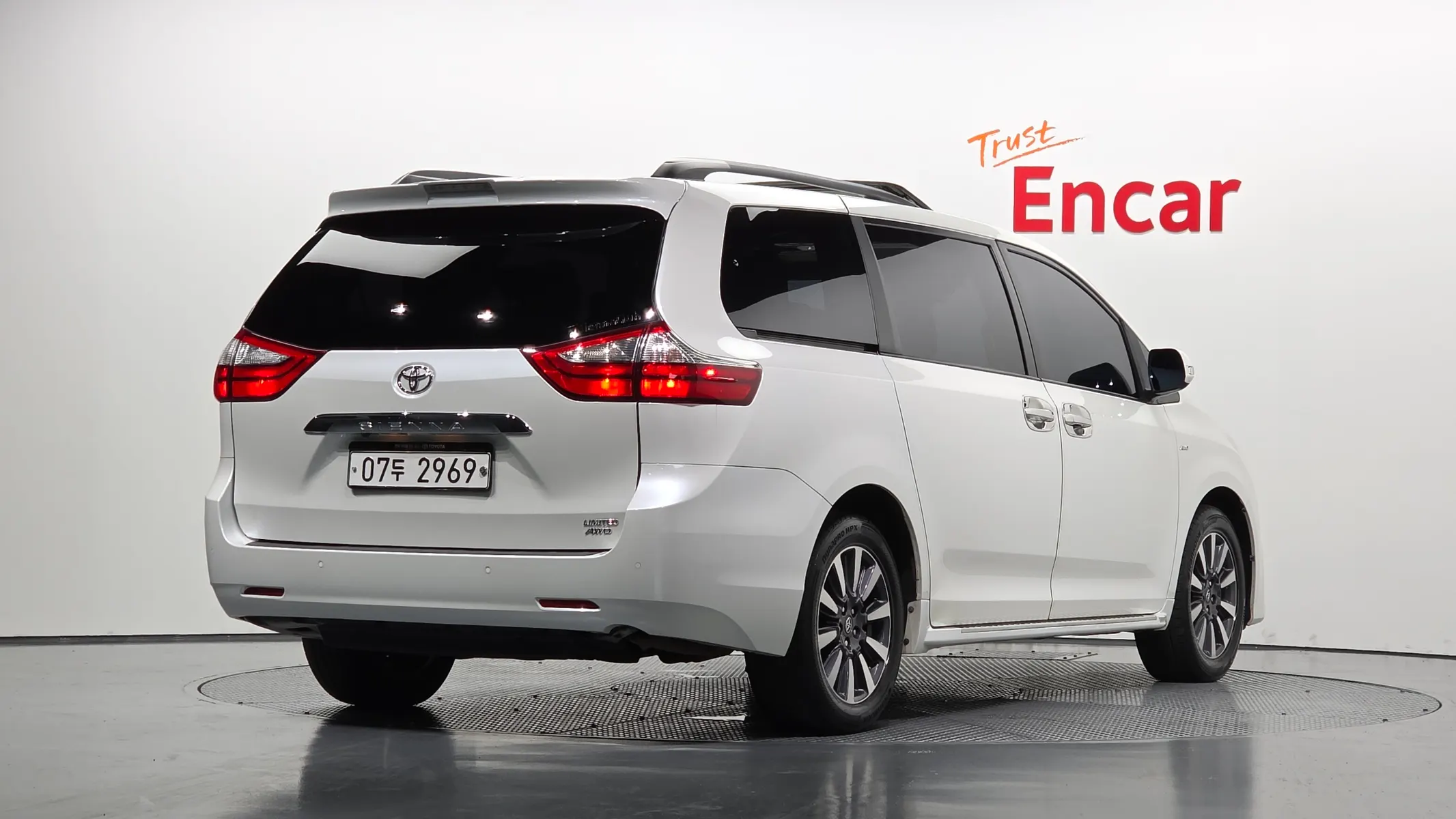 Toyota 시에나 3.5 AWD 2018 2/38
