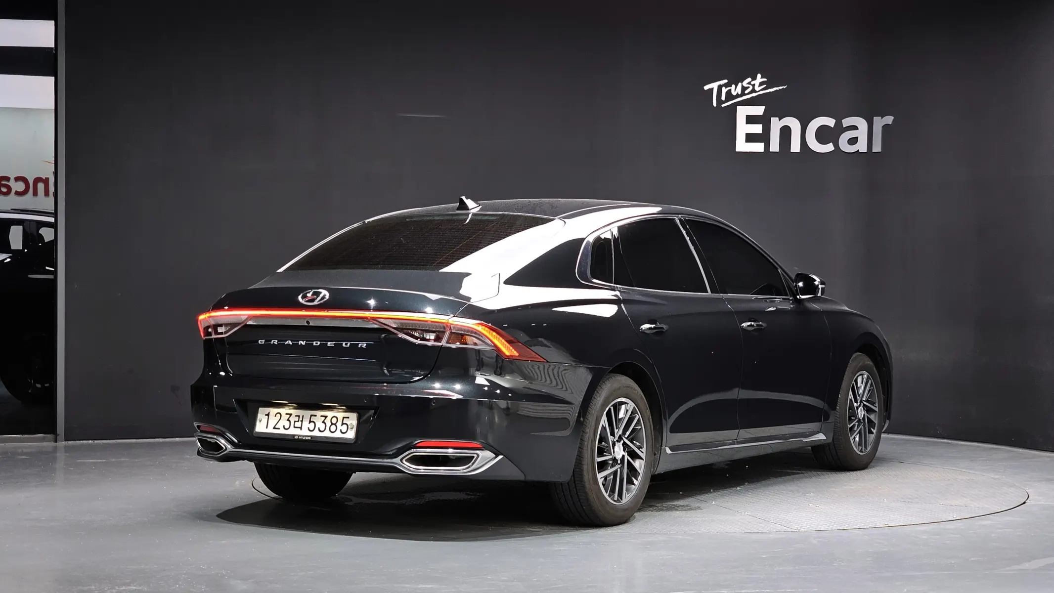 Hyundai IG 3.0 LPi 2020 2/35