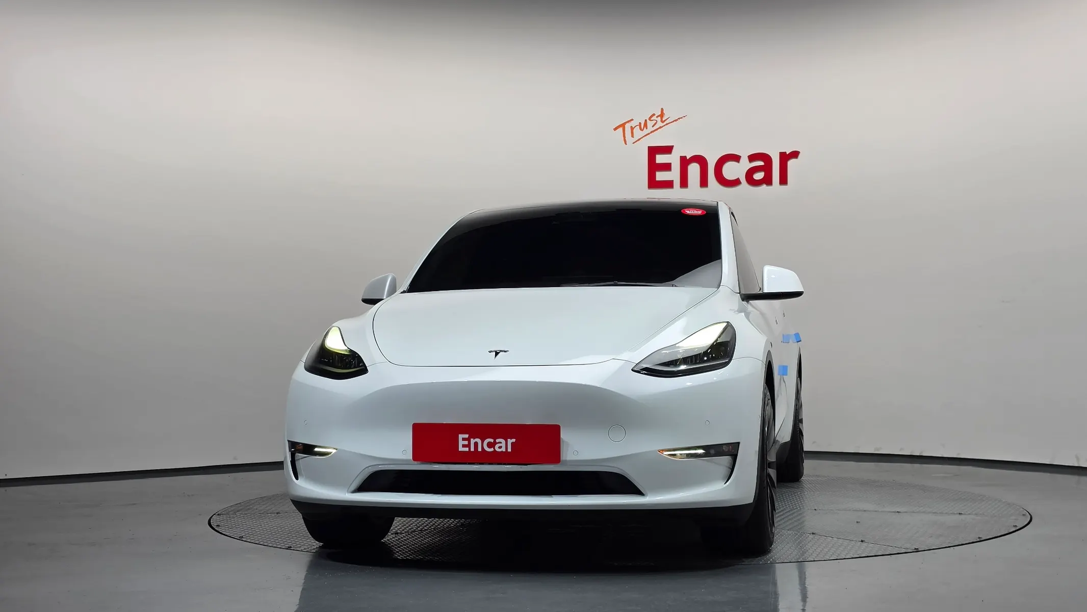 Tesla Y RWD 2021 2/5