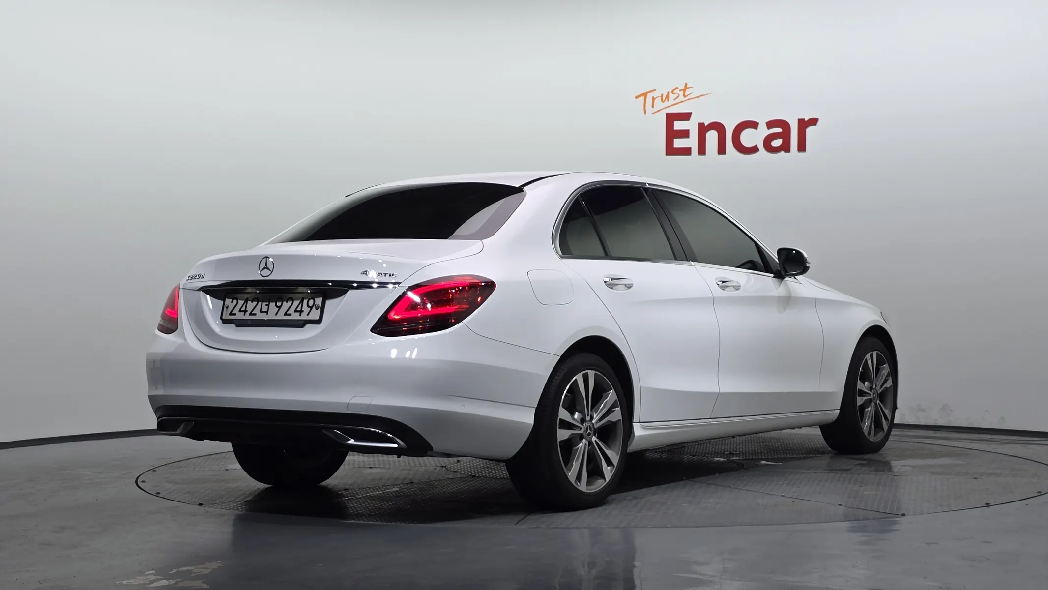 Mercedes-Benz C-Class W205 C220 d 4MATIC 2020 2/21