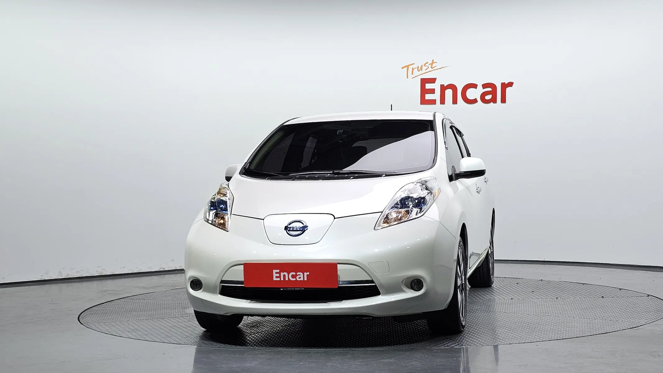 Nissan 리프 EV 2015 2/5