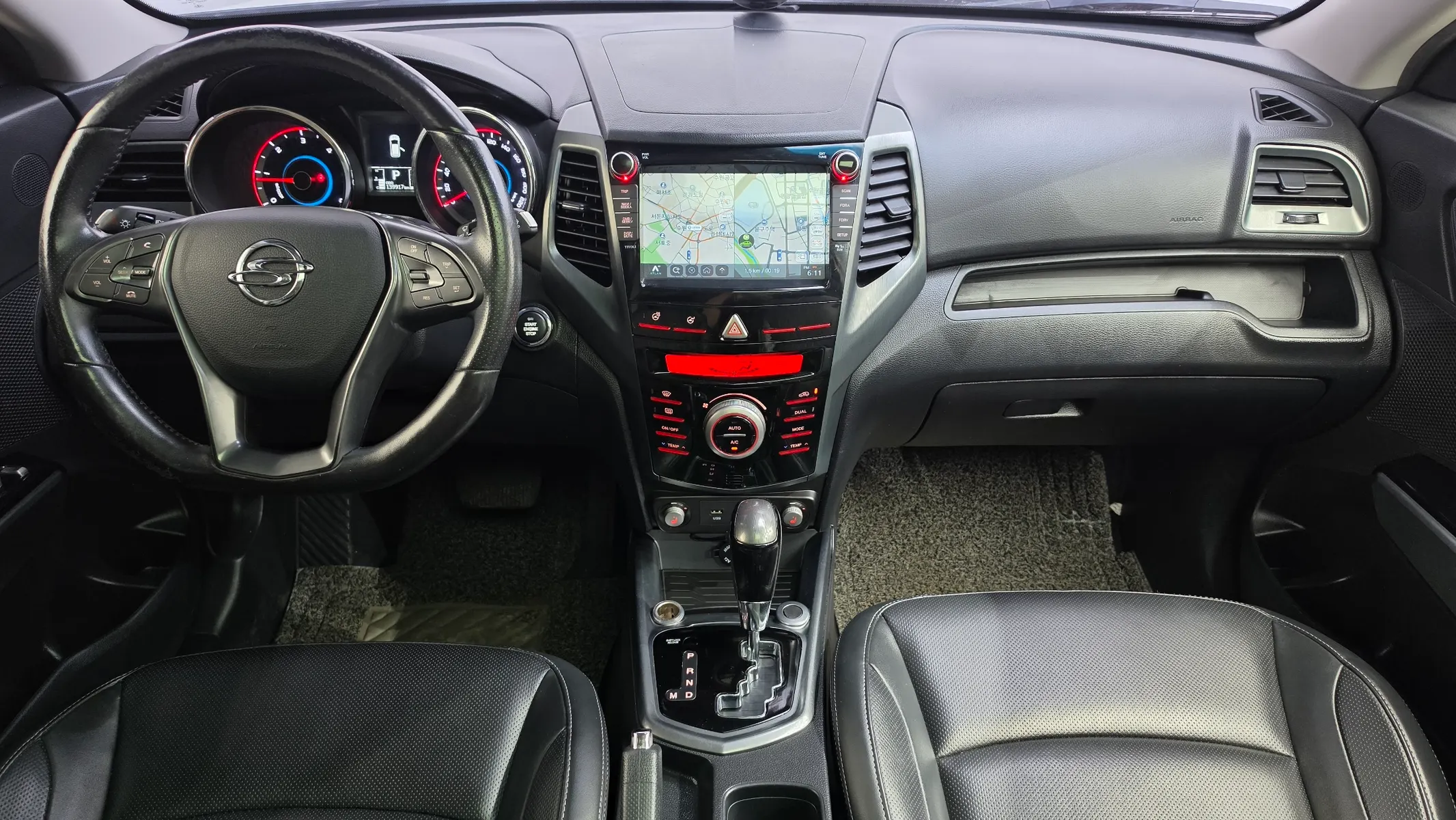 KG Mobility 티볼리 아머 LX 2WD 2018 4/5