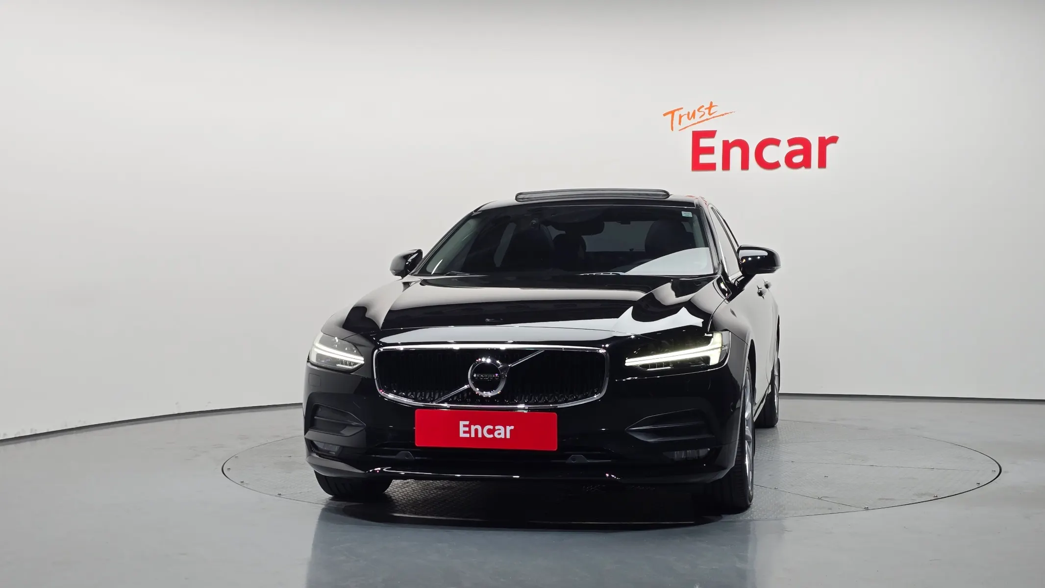 Volvo S90 D4 2018 2/5
