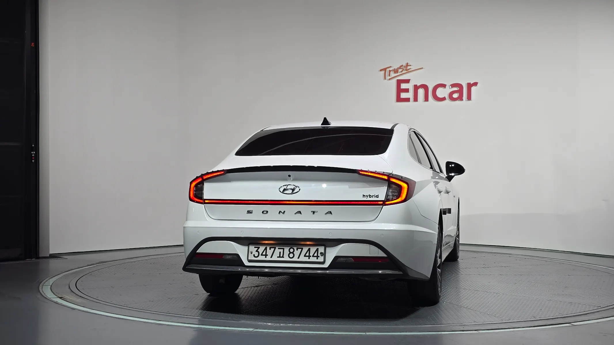Hyundai (DN8) 2019 3/5